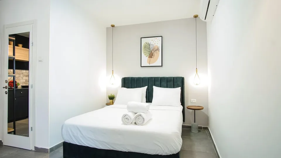 Studio – 16 Yehiel Kafah St., Tel Aviv (1)