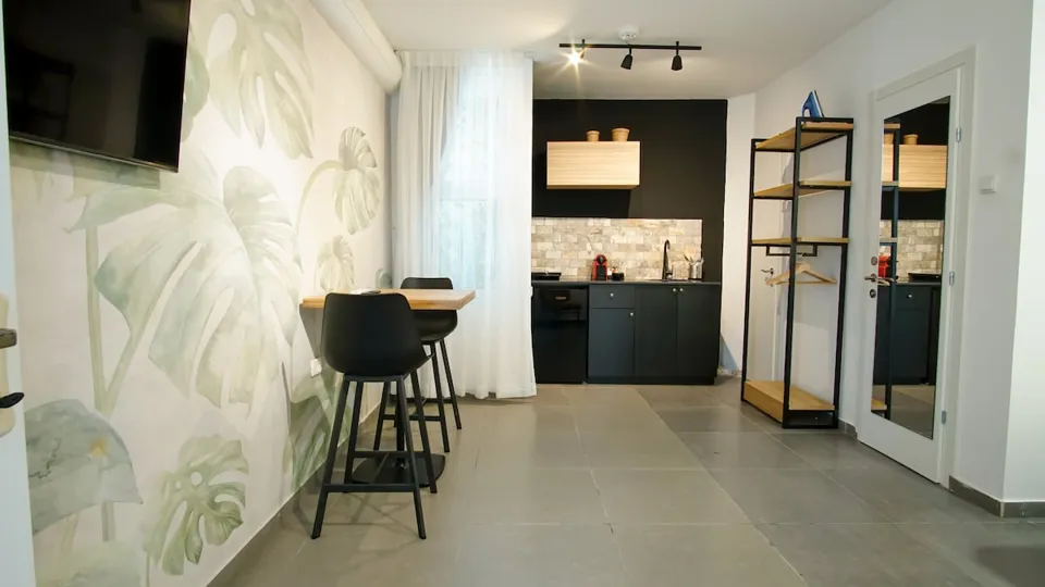 Studio – 16 Yehiel Kafah St., Tel Aviv (2)