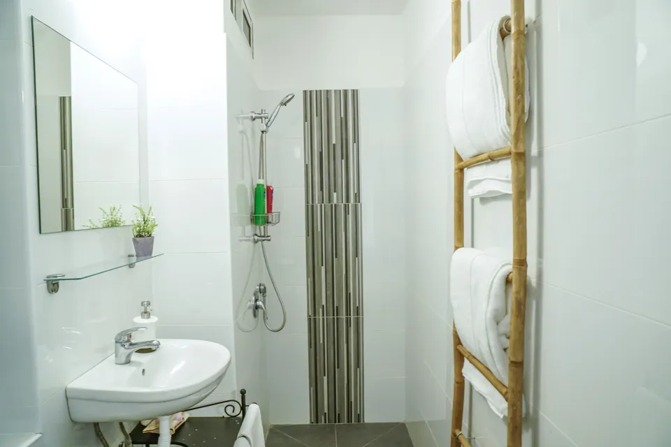 1 bedroom with private garden – 16 Yehiel Kafah St., Tel Aviv (7)