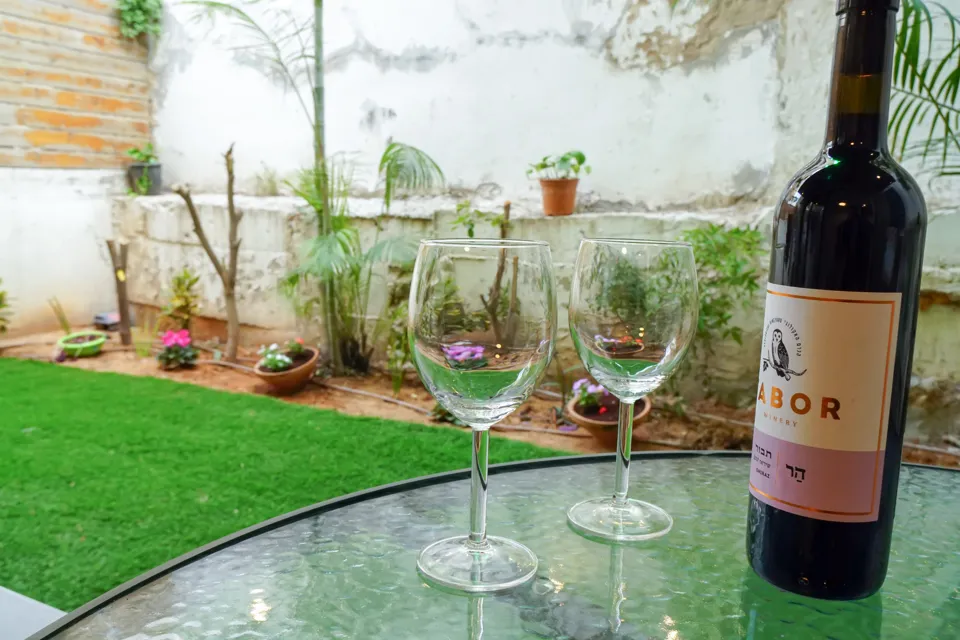 1 bedroom with private garden – 16 Yehiel Kafah St., Tel Aviv (8)