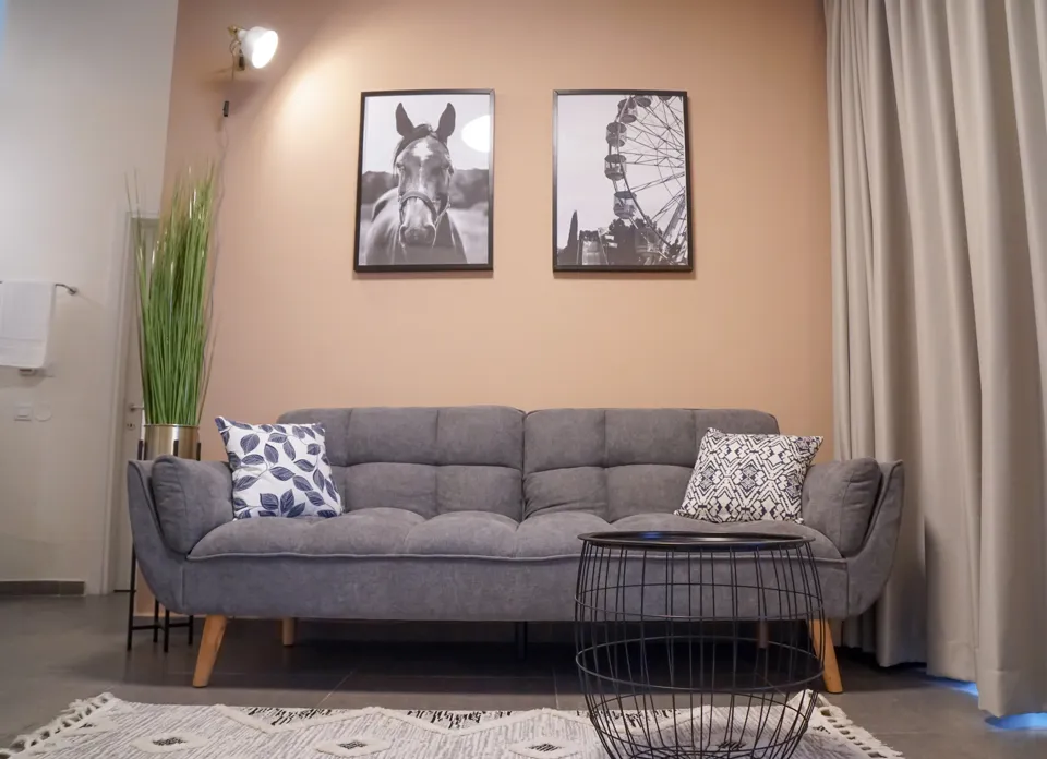 1 bedroom with balcony – 16 Yehiel Kafah St., Tel Aviv (6)