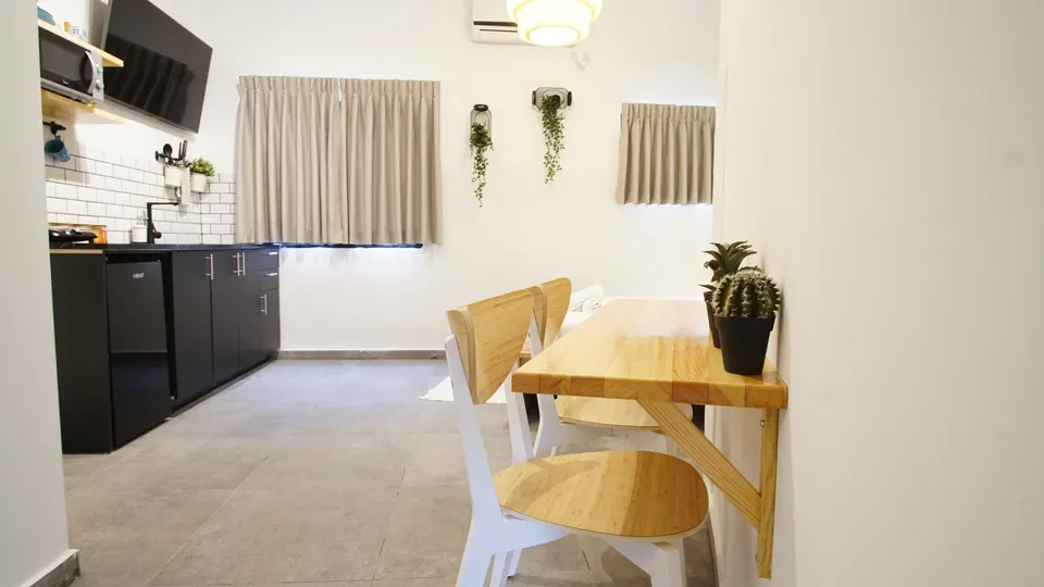Studio loft – 8 rue Rabbi Meir, Tel Aviv (4)